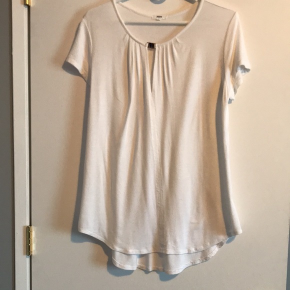 ARDENE flowy women’s top - Picture 2 of 5